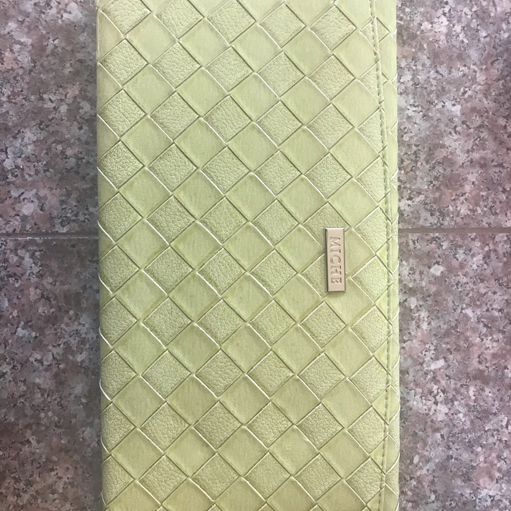 Miche small cover